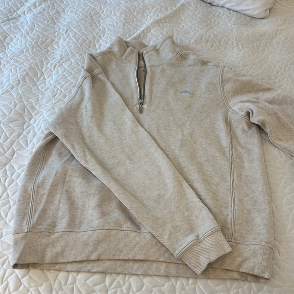 Tommy Bahama cream pull over - Picture 2 of 2